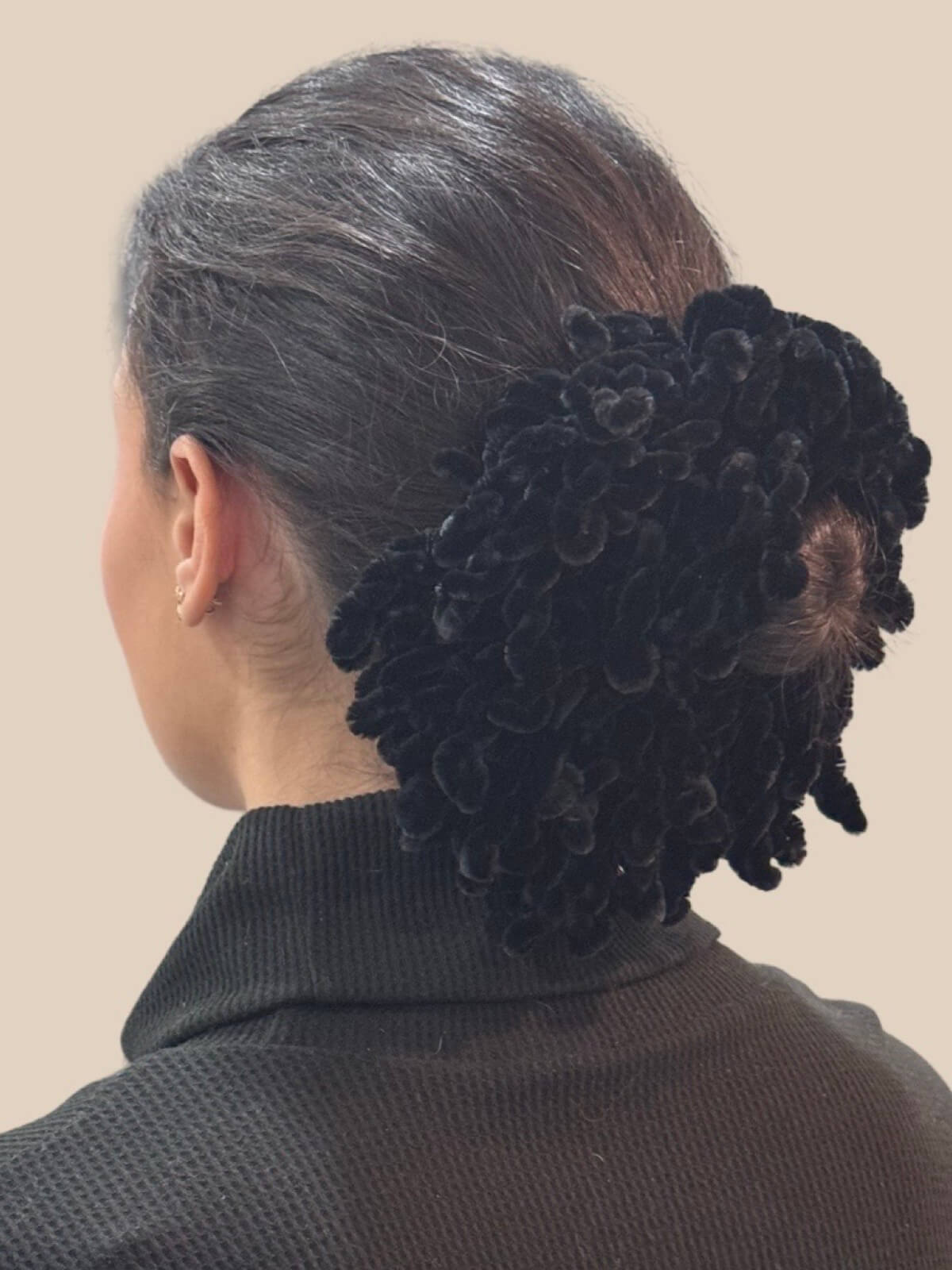 VOLUMIZING SCRUNCHIE