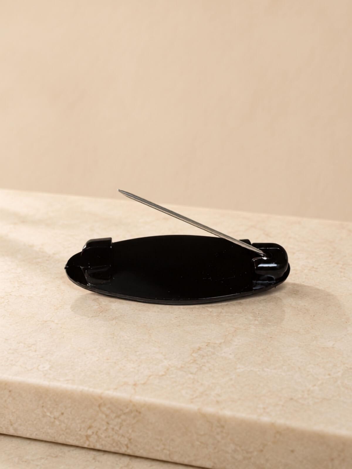 Black No Snag Pin