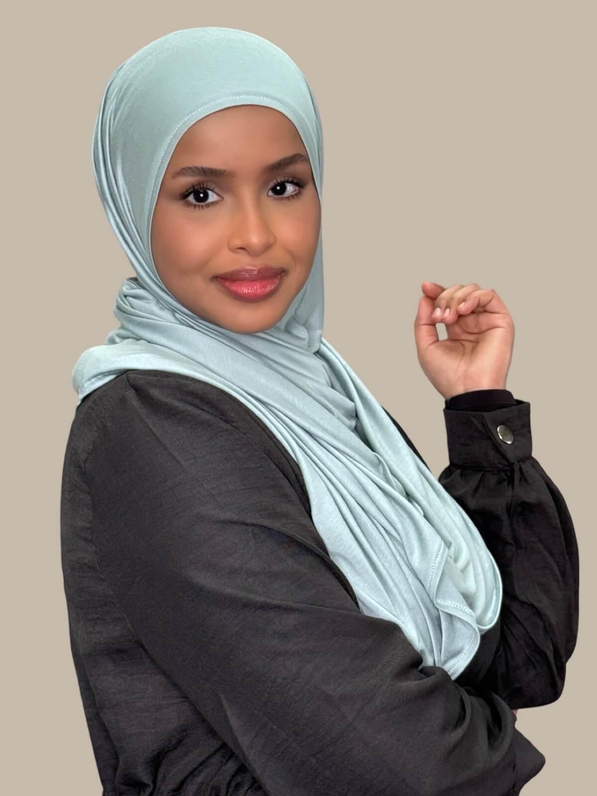 Pale Cyan Pre-Sewn Jersey side view on model no pins effortless style