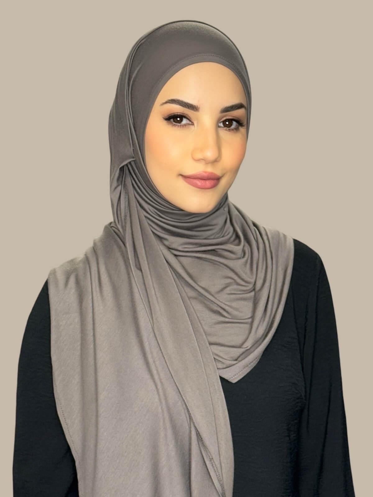 Hazel Pre-Sewn Jersey Hijab,front view on model