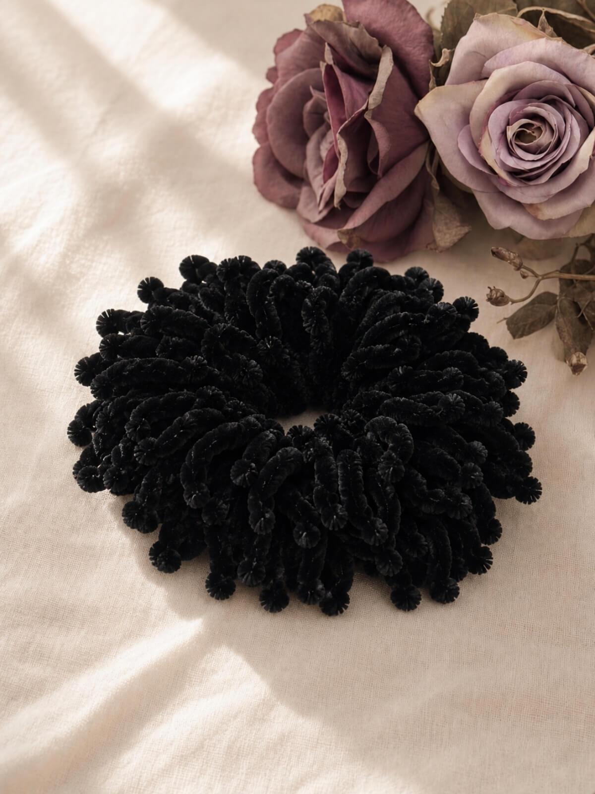 VOLUMIZING SCRUNCHIE
